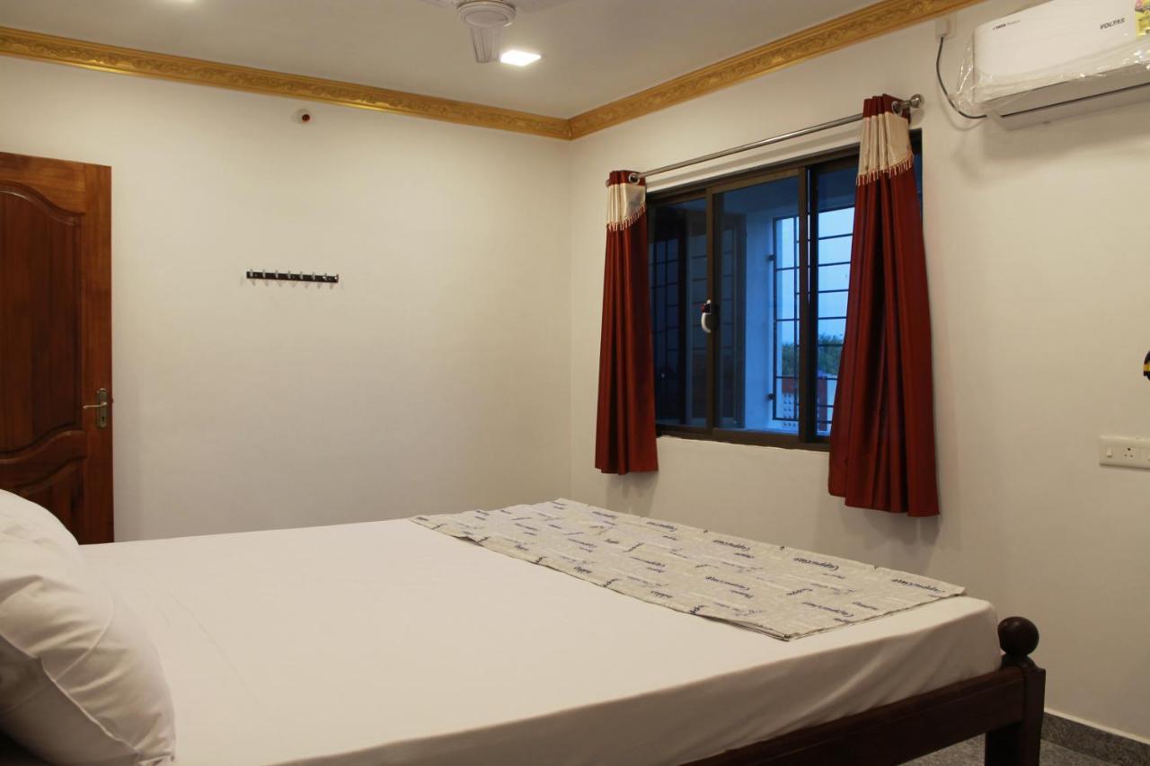 Hotel Seascape Residency White Town Puducherry Exterior foto
