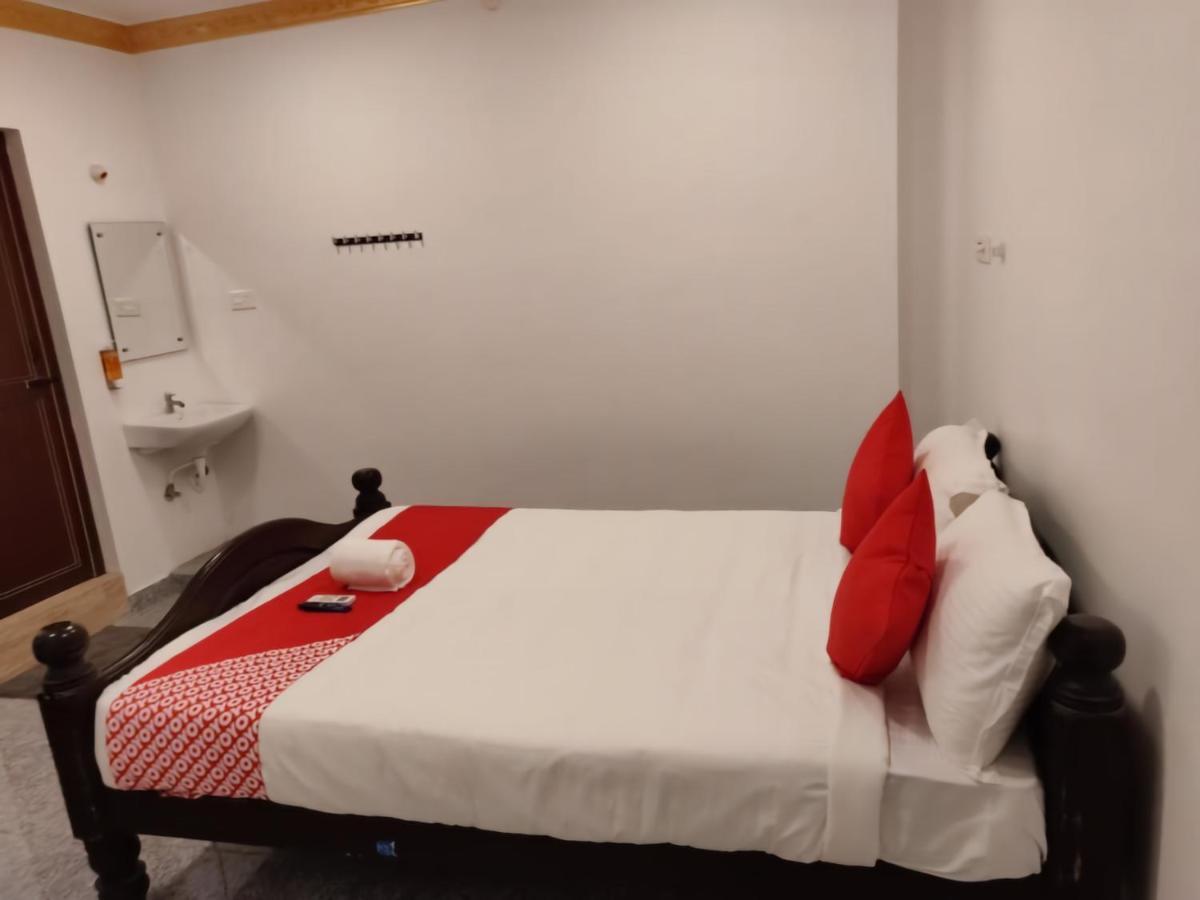 Hotel Seascape Residency White Town Puducherry Exterior foto
